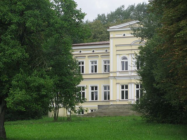 Pałac Karszew gm. Dąbie woj. Wielkopolskie