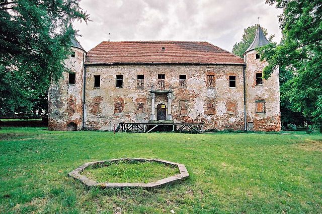 Zamek Chobienia, gm Rudna woj. Dolnośląskie